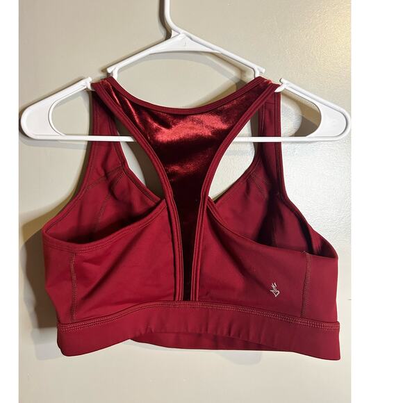Torrid Burgundy Red Velvet Wicking Active Sports Bra, Size 0 - Picture 2 of 5